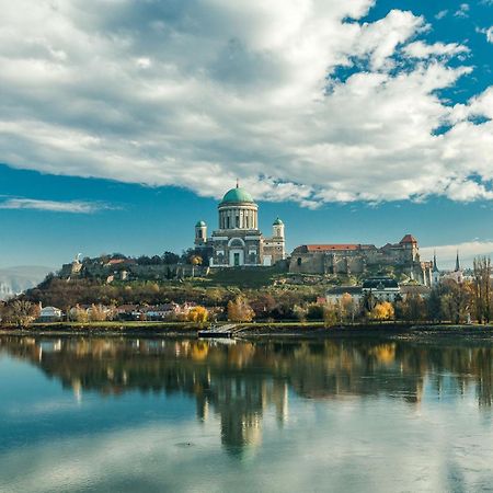 Villa Gran Esztergom Exterior photo